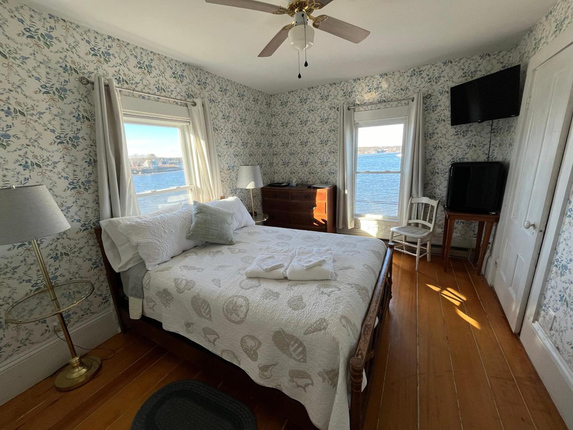 Spinneys Guesthouse & Beach Cottages Phippsburg ภายนอก รูปภาพ